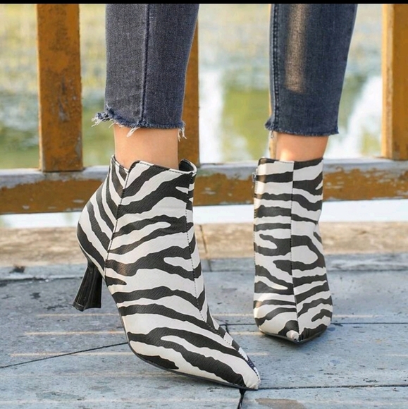 Women's Fashionable Wild Zebra Print High Heel Short Boots,Casual & Comfortable - Picture 1 of 6